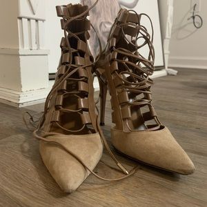 Aquazurra amazon heels. 37.5